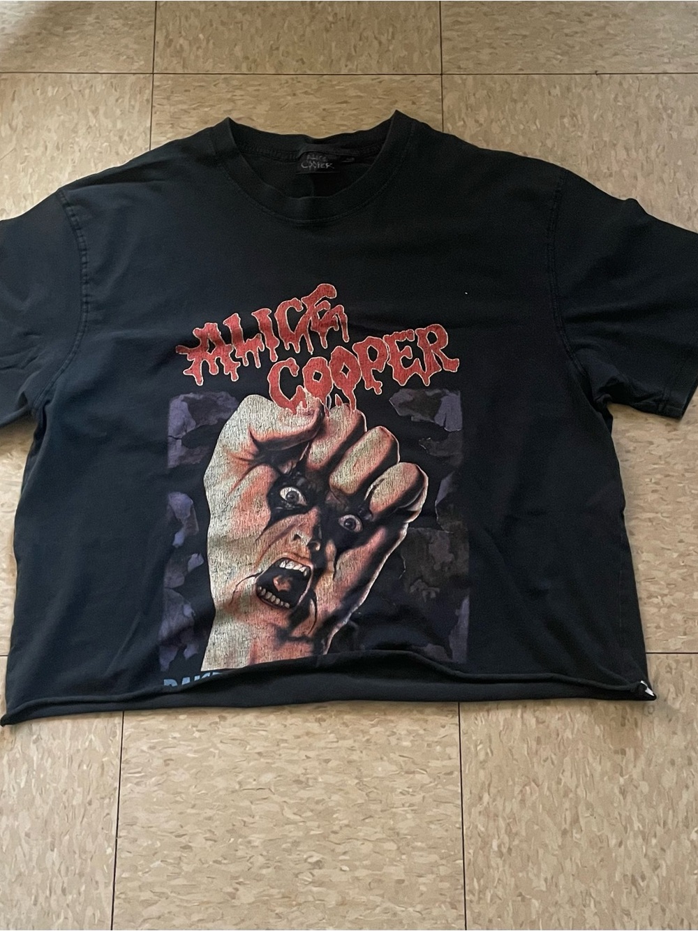 Short-Sleeve Graphic Tee - Black